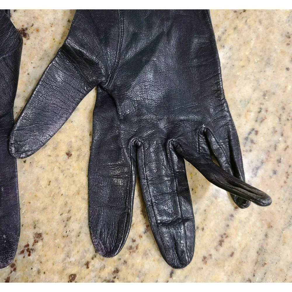 Vintage Women's Small Black Leather 10